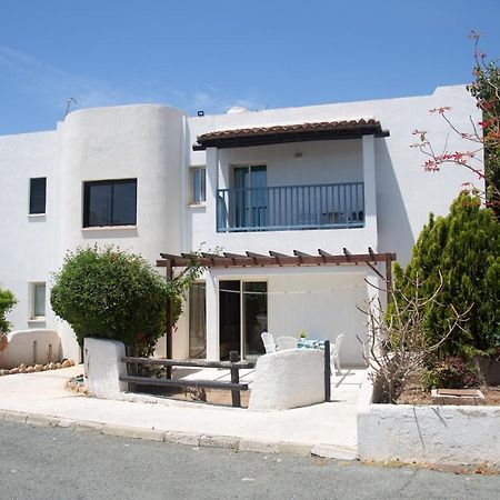 Always Welcome! Near Beach, Cml Swimming Pool Paphos Eksteriør billede